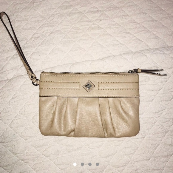 vera wang wristlet - Picture 1 of 4
